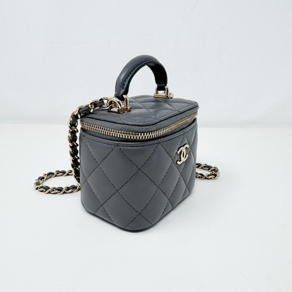Chanel Mini Vanity Bag - Picture 2 of 11